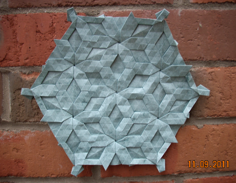 Double Pleat Hex Twist