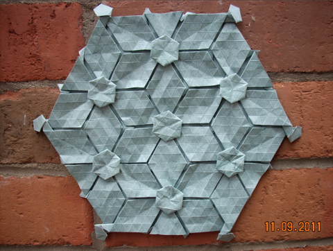 Double Pleat Hex Twist