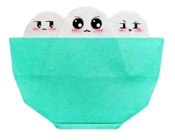A bowl of glutinous rice balls