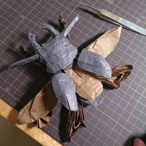 Flying Stag Beetle — паттерн