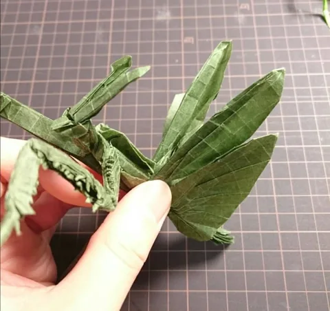 Praying Mantis Flying v1.0 — паттерн