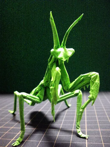 Praying Mantis Flying v1.0
