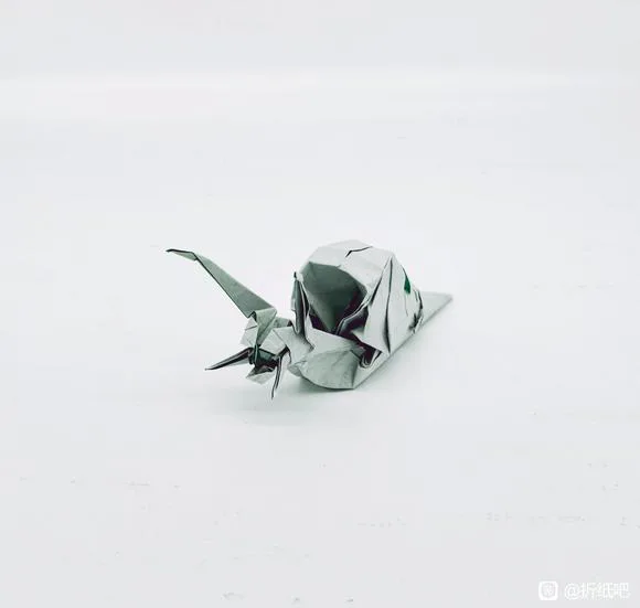 Skull snail