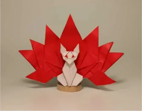 Flat Nine Tailed Fox