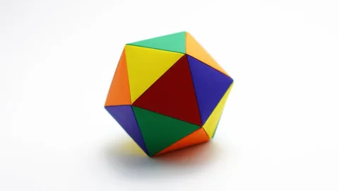 ICOSAHEDRON - Deltahedron