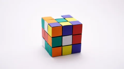 RUBIK'S CUBE  - no glue! - Static version