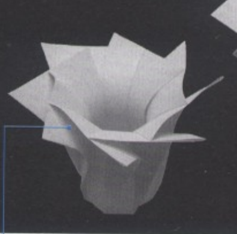 Curved vase with 8 blades