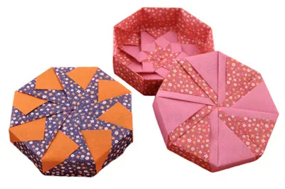 Grandmother of octagonal box